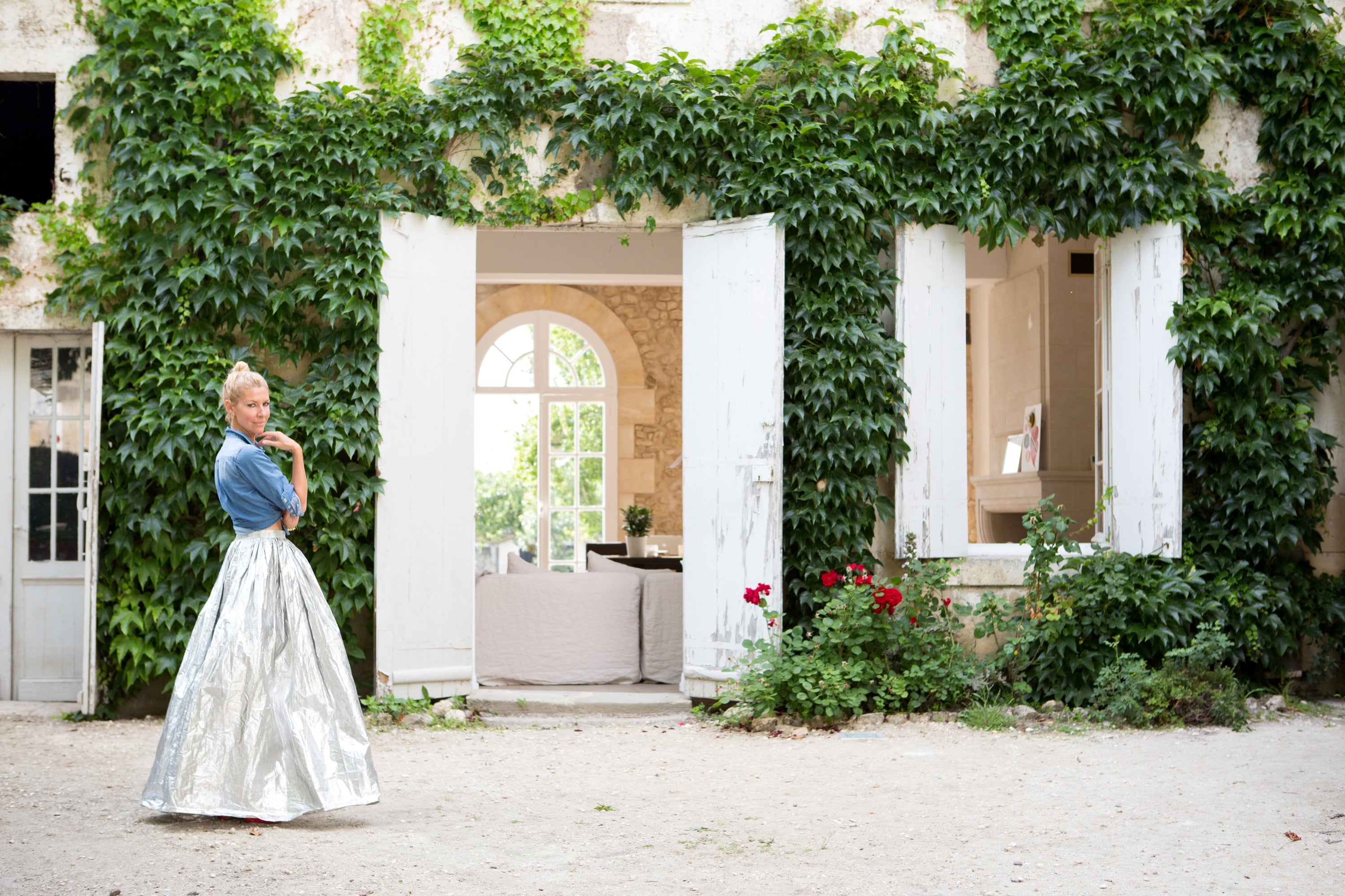 Luxury property exterior — editorial photography by Carla Coulson