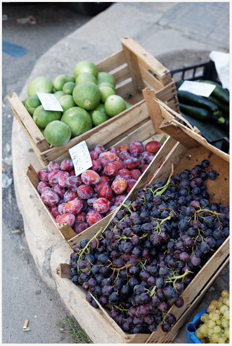 Fruit-and-vegetables-carla coulson photography travel tips