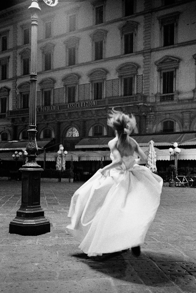 Black and white photography, italian photography workshop, travel photography, fashion portrait, movement, carla coulson, photographer, night photography, photographers life, florence, italy, photography
