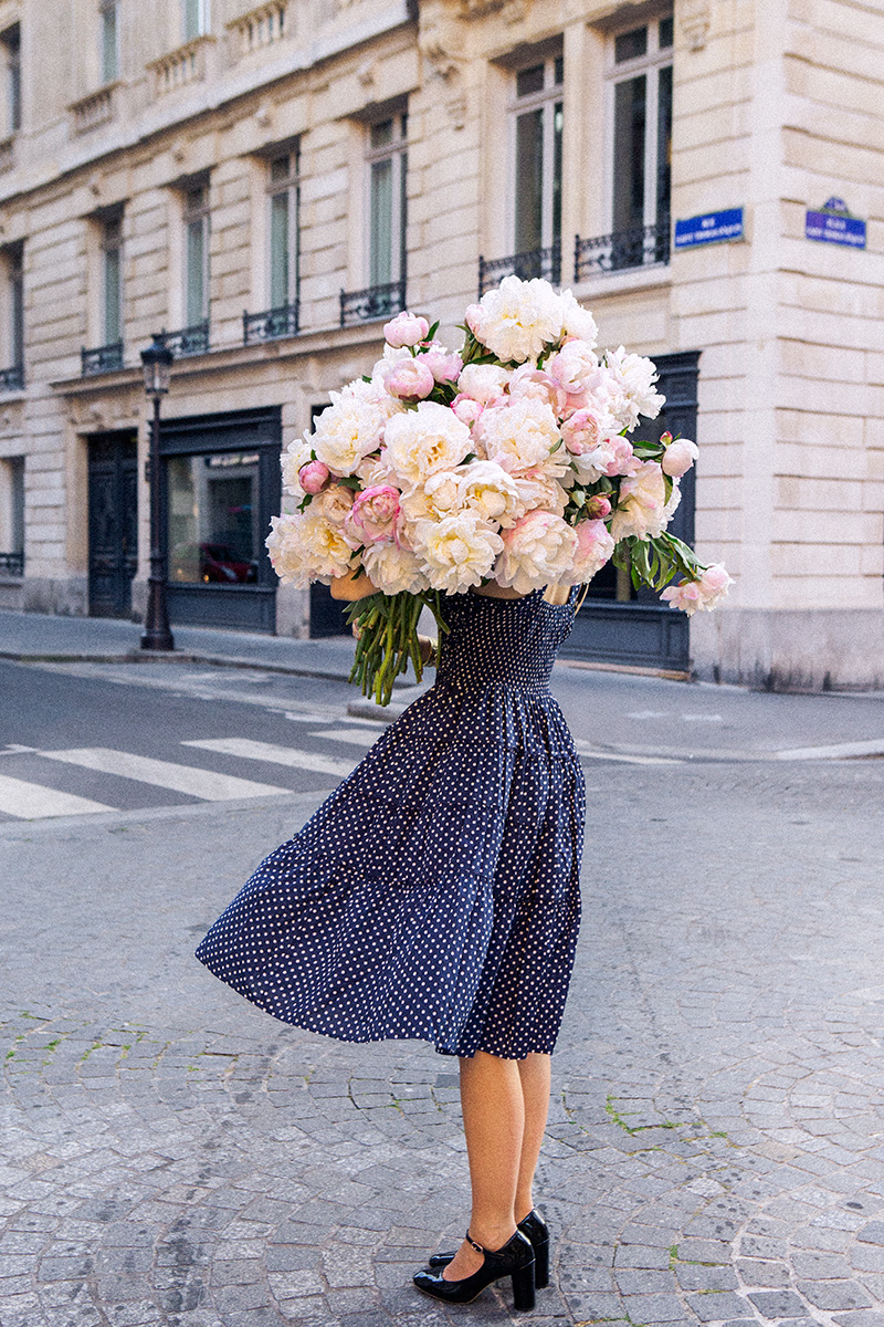 standing her ground, Paris, peonies, Carla Coulson photography, limited edition fine art print