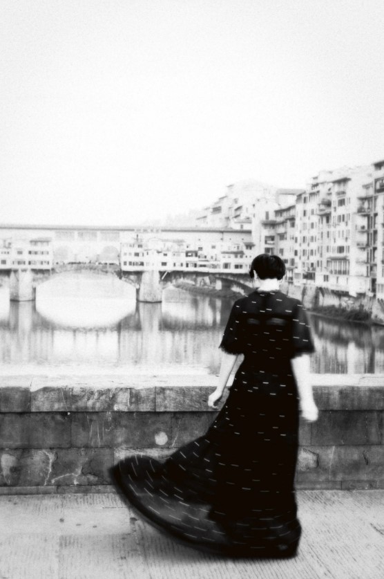 Rachel Vogeleisen, Photography Fine Art Prints, Florence Photography, Italy, Black and White Photography, dancing in florence, fashion photo florence, ponte vecchio fashion,